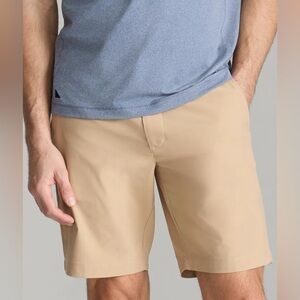 UNTUCKit Men's Beige Flat Front Khaki Shorts 40